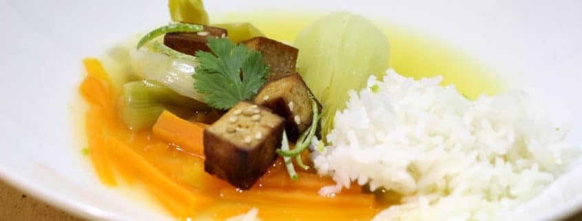 soupe asiatique aux agrumes et tofu