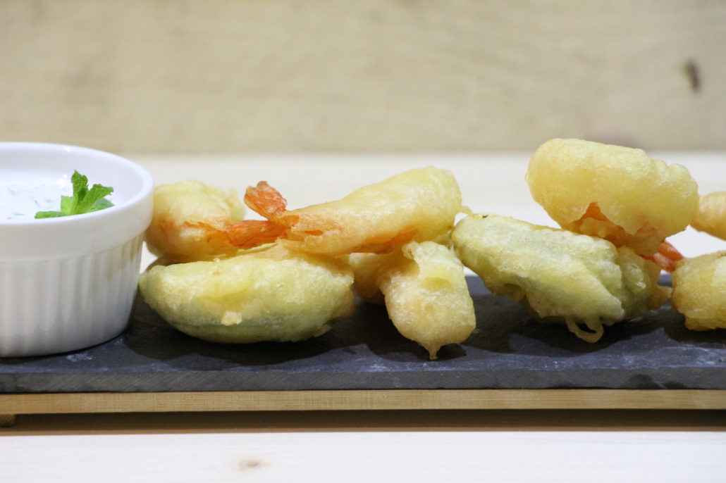 tempura de crevettes et légumes